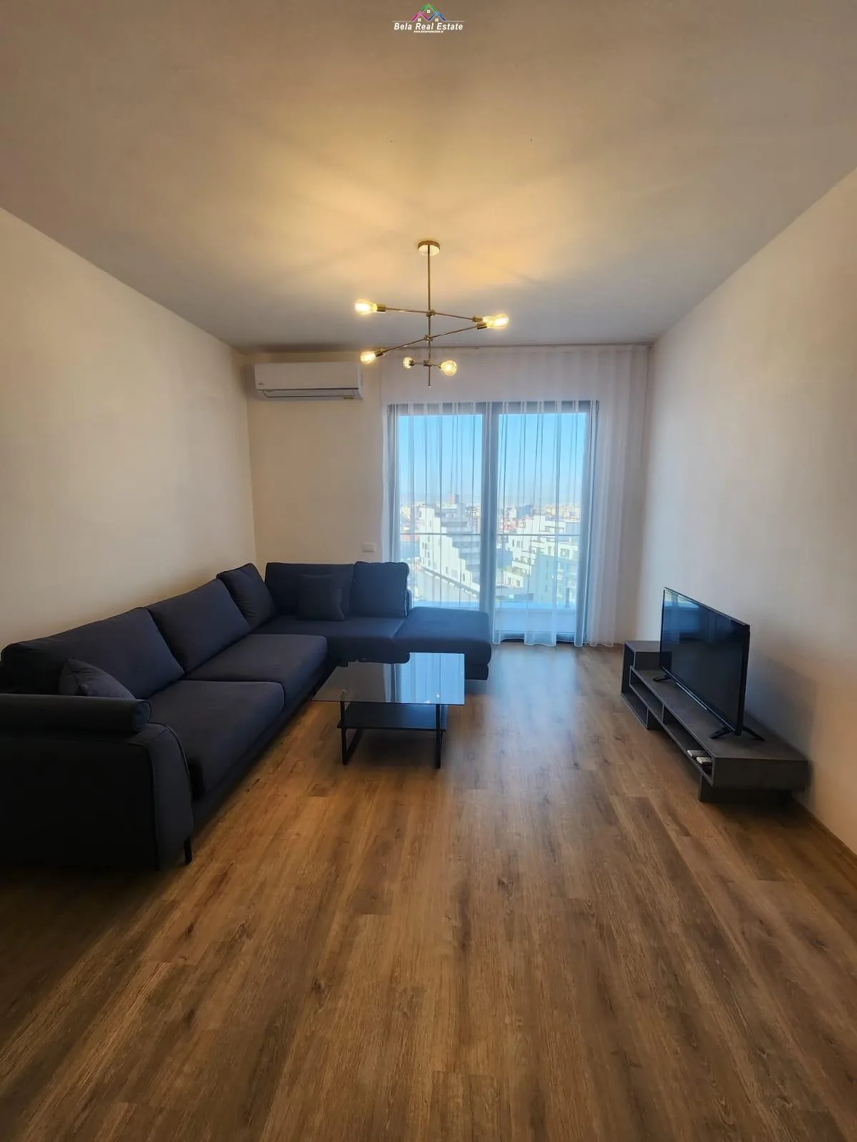Apartament me Qera  1+1 Tek Farmacia 10 (ID B210524) Tirane.