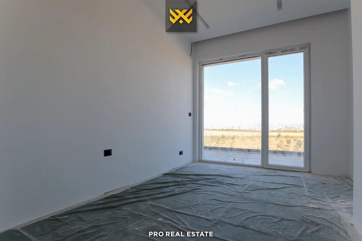 Terracier 180.38m² + 69.58m² me #QIRA në Lagjen Marigona Hill