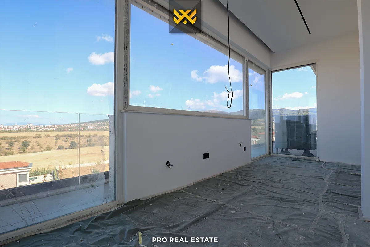 Terracier 180.38m² + 69.58m² me #QIRA në Lagjen Marigona Hill