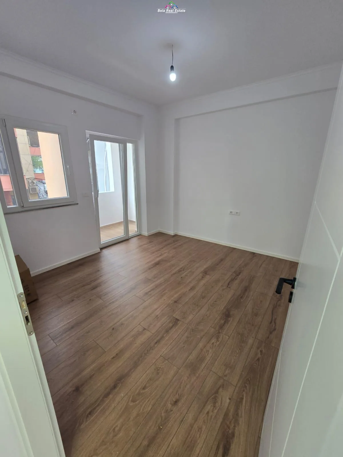 Apartament Ne Shitje 2+1+2 Prane Gjuheve te Huaja (ID B120552) Tirane.