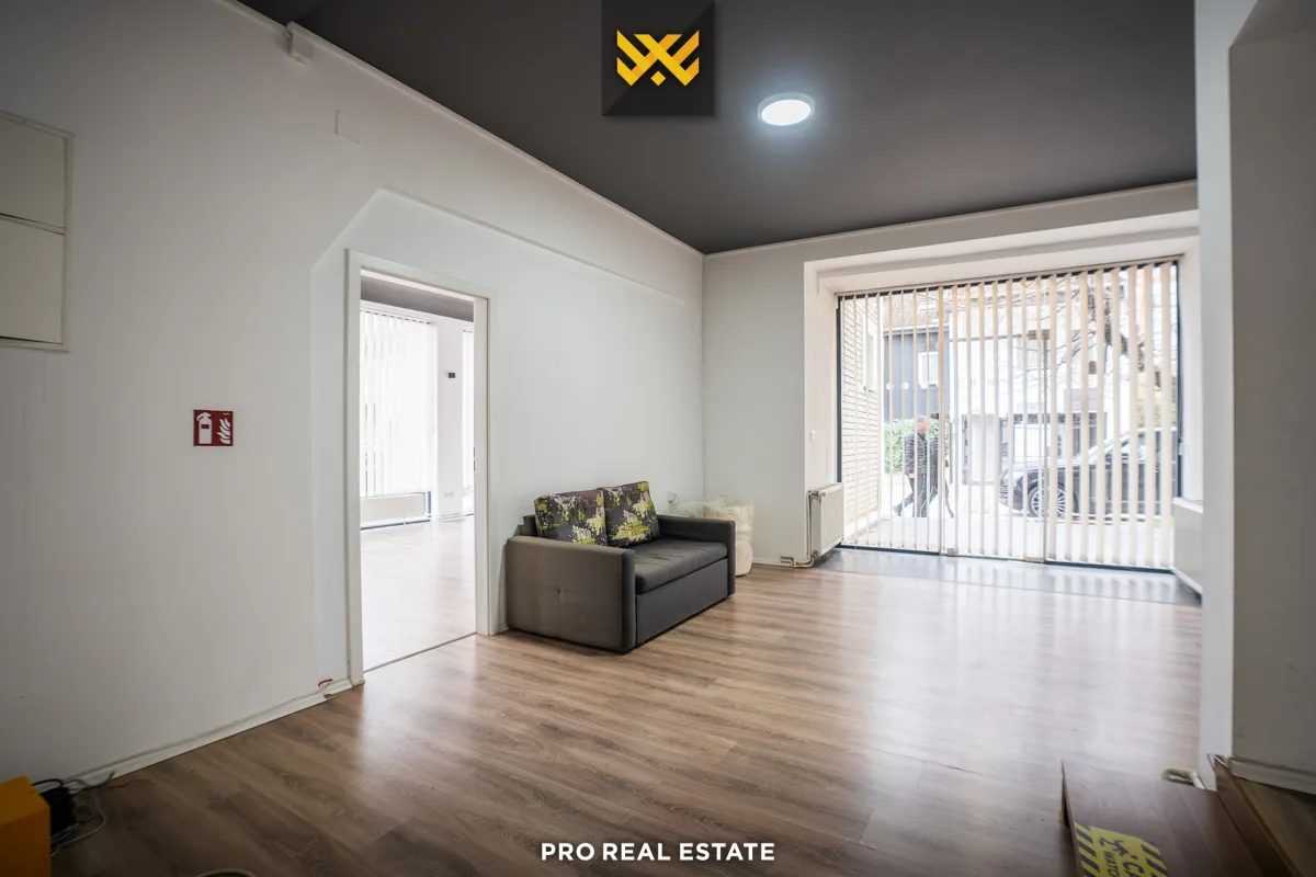 Shtëpi / Objekt 550m² me #QIRA në Pejton
