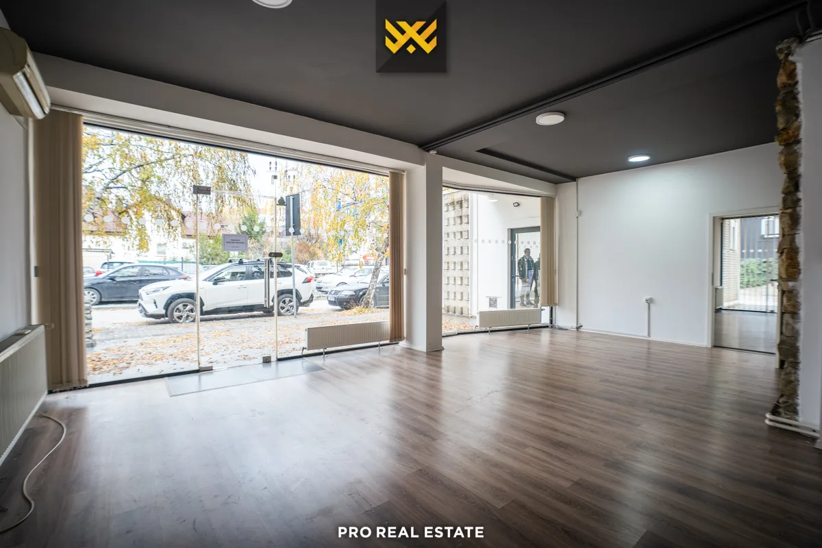 Shtëpi / Objekt 550m² me #QIRA në Pejton