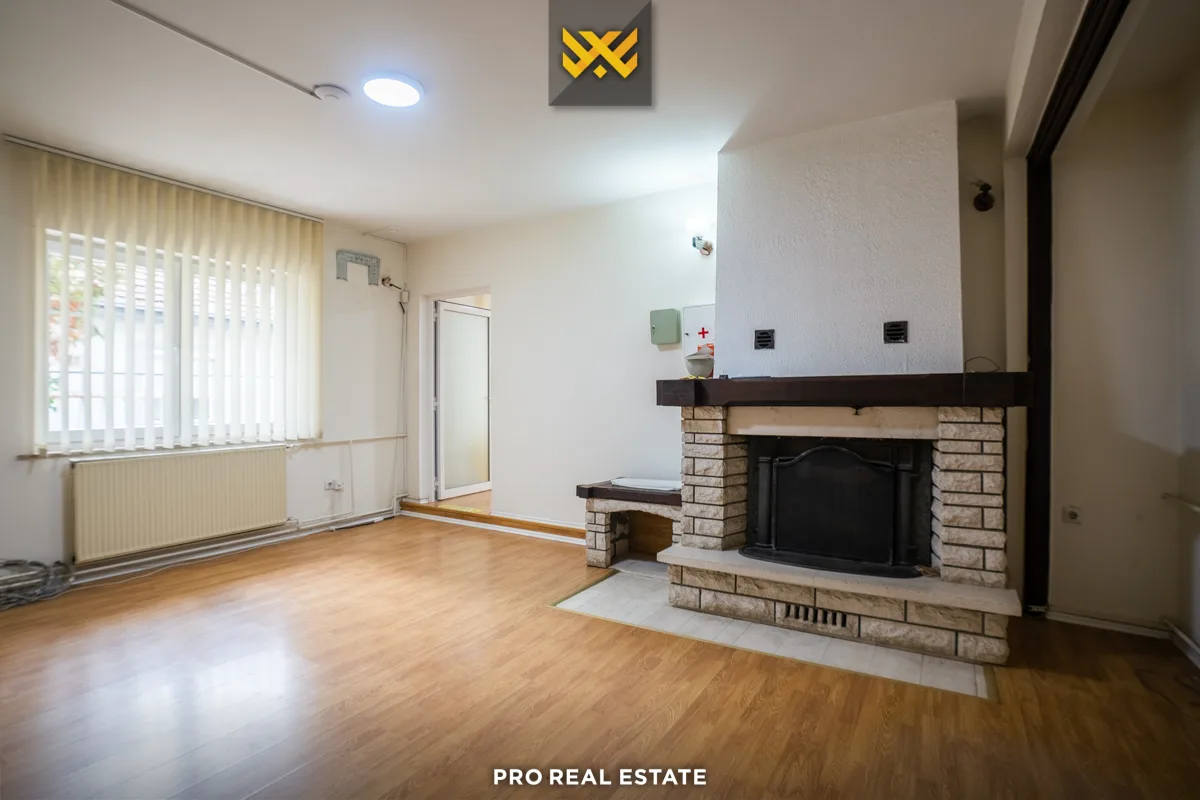 Shtëpi / Objekt 550m² me #QIRA në Pejton