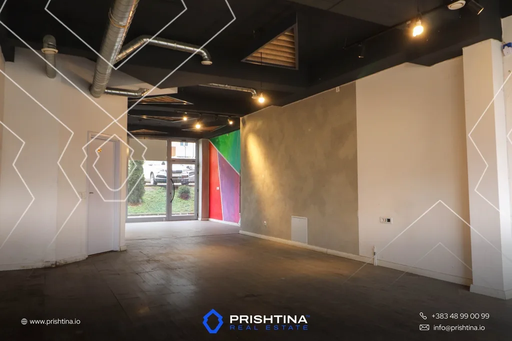 Lokal me qira 85m² te Rruga C