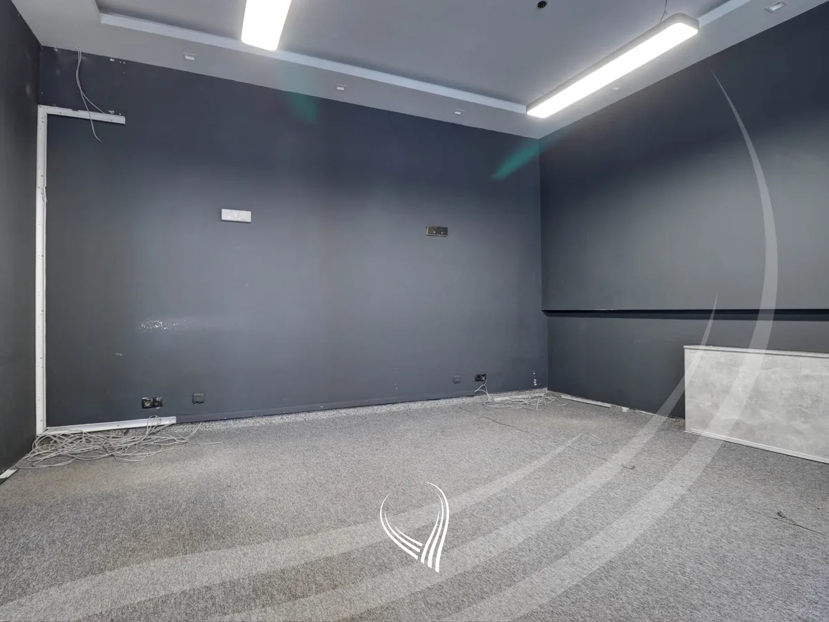 Objekt afarist 1,000m2 me qira në lagjen Dodona