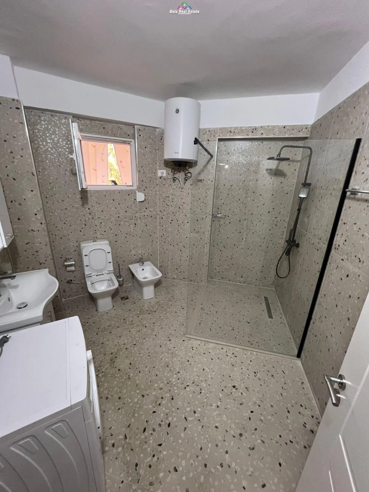 Apartament Me Qera 2+1 Ne Bllok (ID B2201615) Tirane
