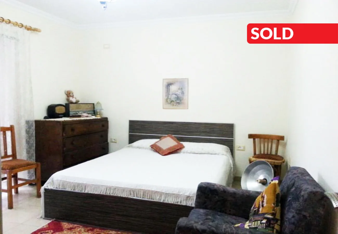 Shitet apartament 1+1 në lagjen “15 tetori”, fier.