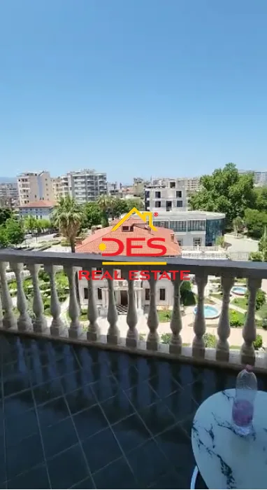 Shitet apartament 1+1 pranë xhamisë,vlorë