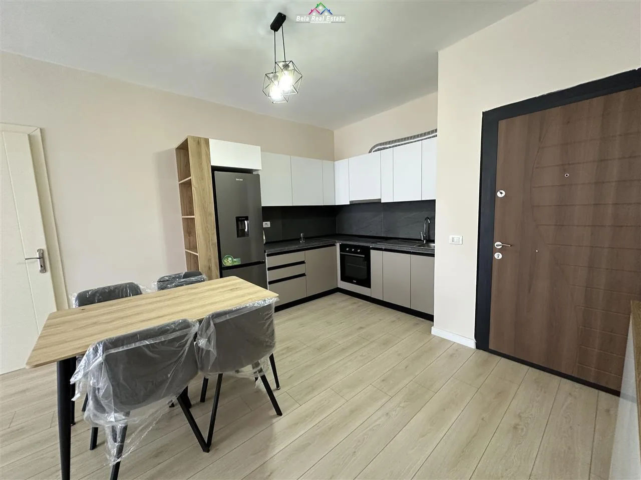 Apartament Me Qera 2+1 Ish Fusha e Aviacionit (ID B220887) Tirane.
