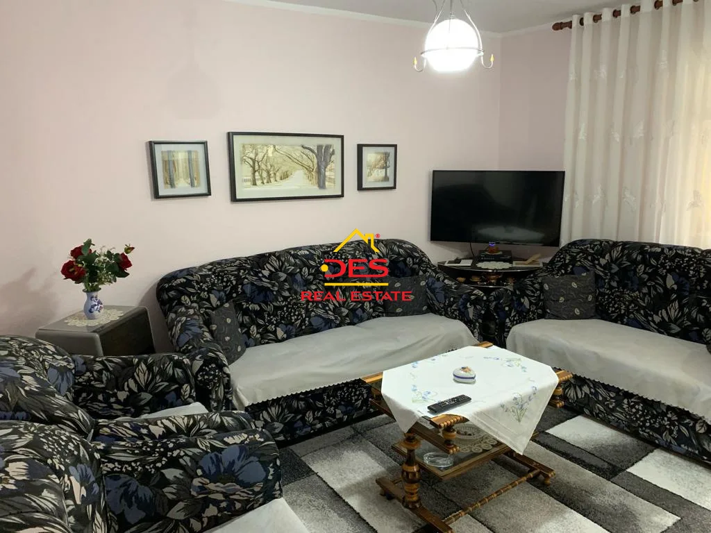 Shitet apartament 2+1 në lagjen ‘ beqir dardha’, elbasan.