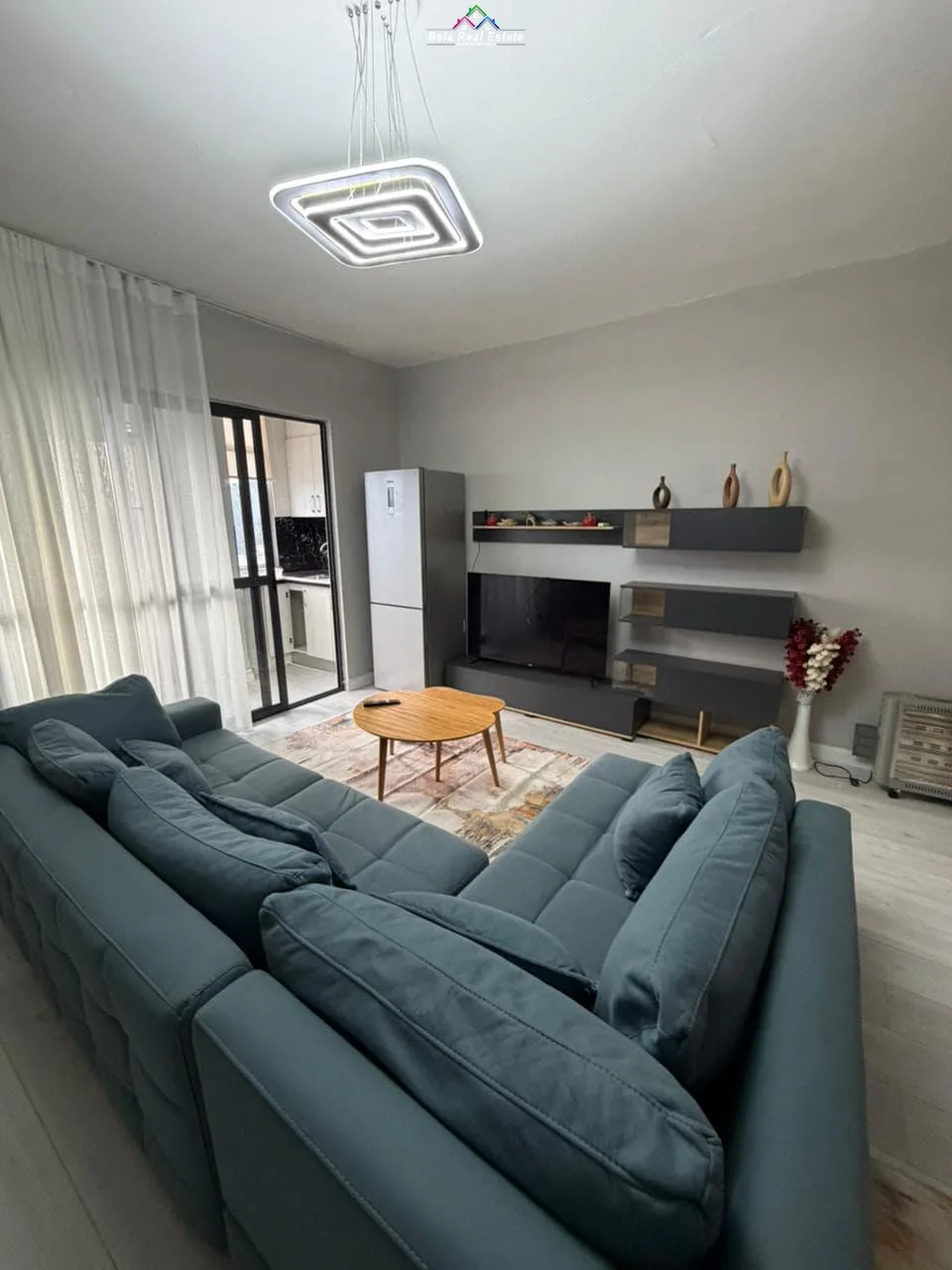 Apartament Me Qera 2+1 Perballe Maternitetit te Ri (ID B2201387) Tirane