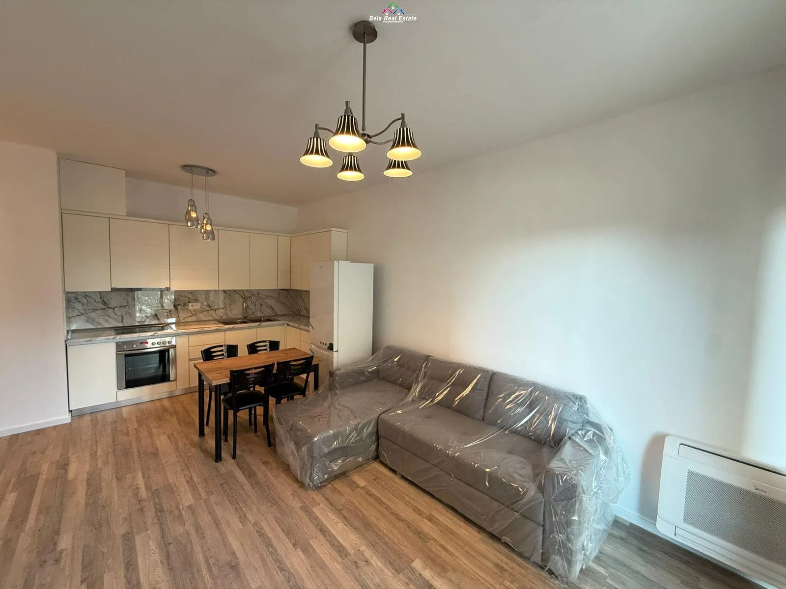 Apartament Me Qera 1+1 Tek Fusha e Aviacionit (ID B2101392) Tirane