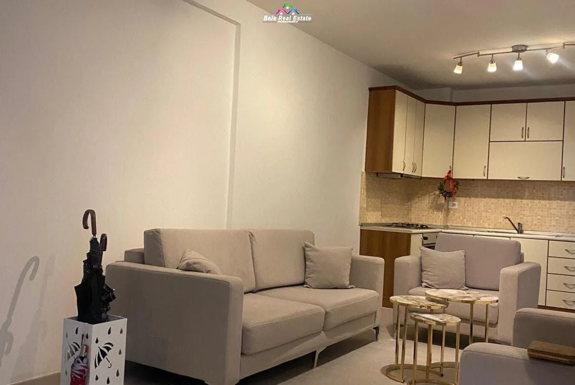 Zyre Me Qera 2+1 tek Myslym Shyri (ID BZ2527) Tirane
