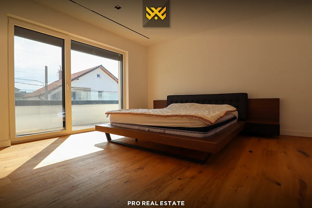 Shtëpi 290m² për #SHITJE në Matiçan.