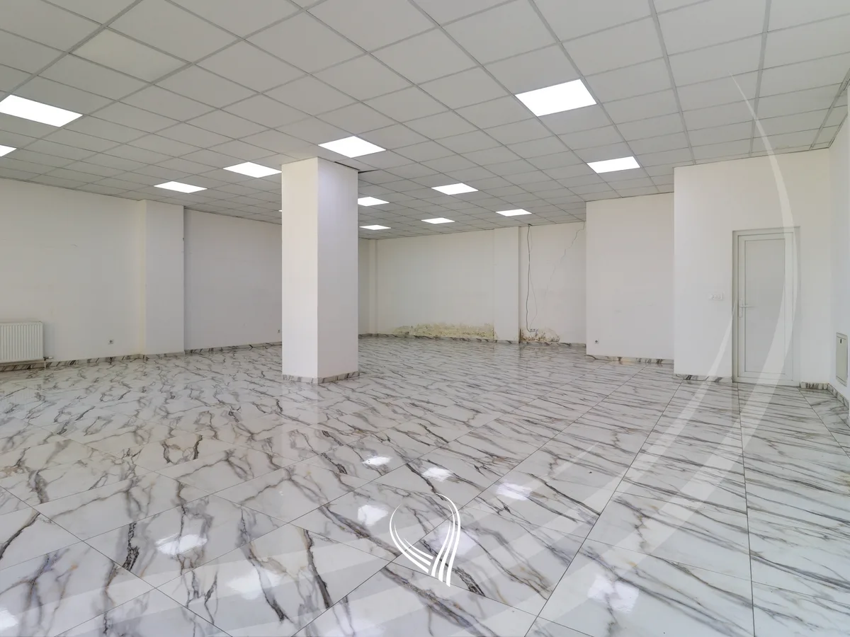 Lokal 110m2 në shitje në lagjen Mati 1