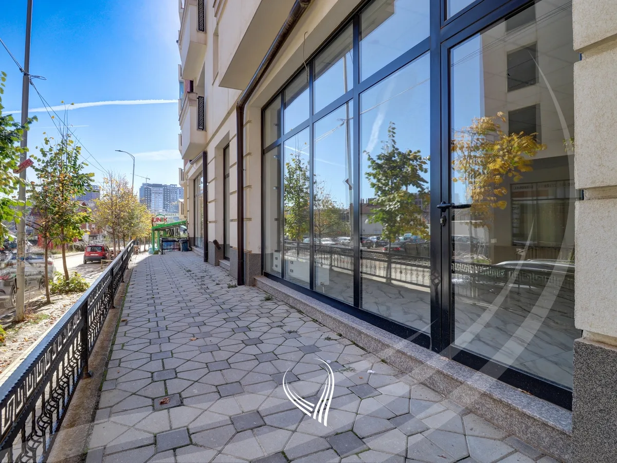 Lokal 110m2 në shitje në lagjen Mati 1