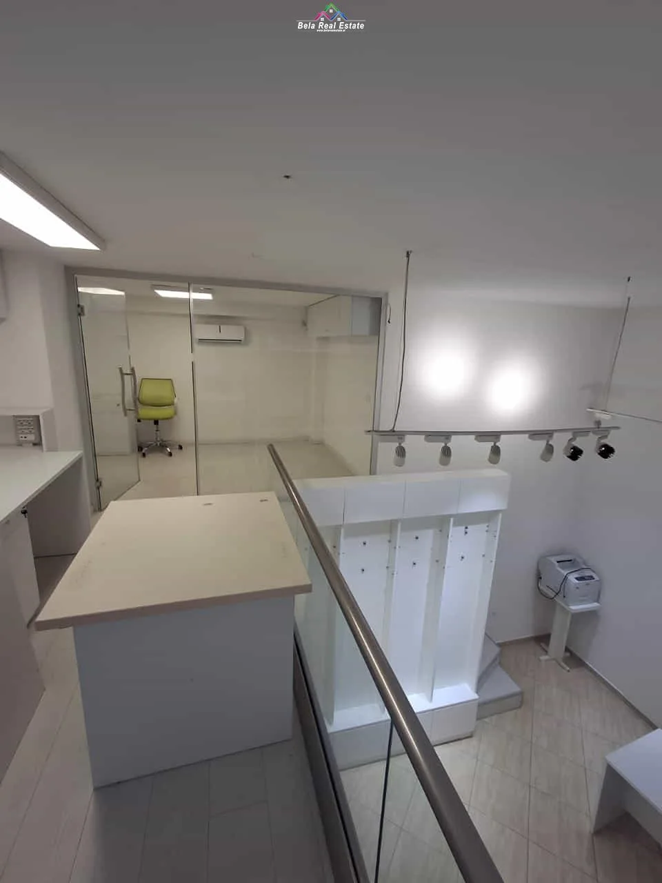 Dyqan duplex Me qera tek Stacioni i Trenit (ID BD21655)Tirane