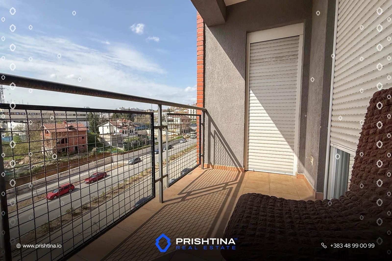 Banesë me qira 80m² në Rrugën B