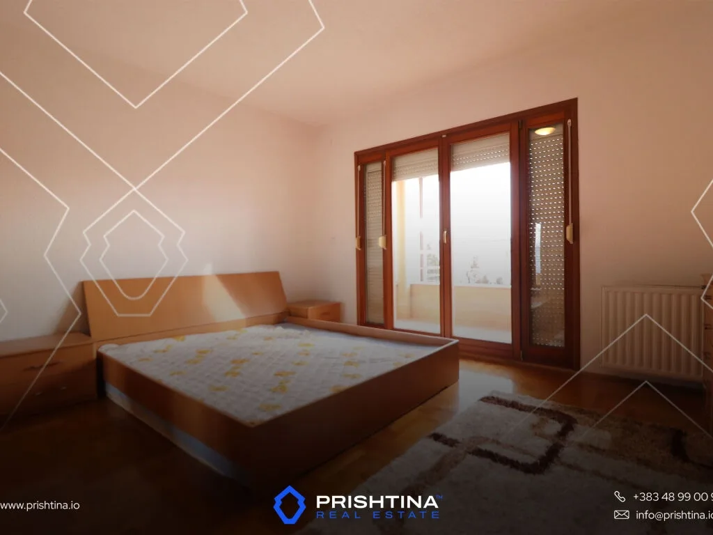 Shtëpi në #shitje 330m² në Veternik në lagjen Qëndresa