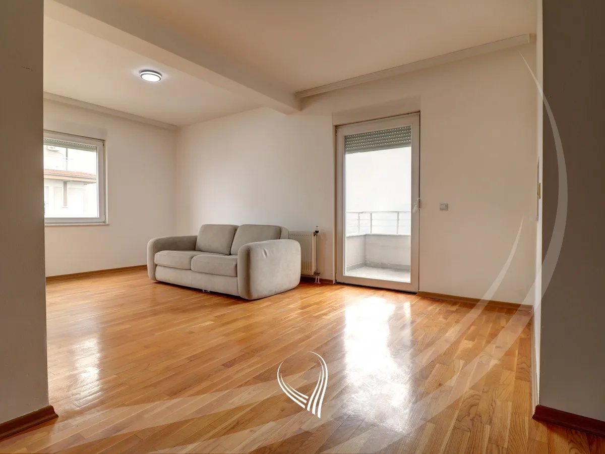 Duplex 156m2 me qira në lagjen Kalabria – Emshir – Prishtina Stars