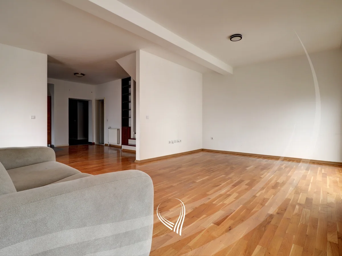 Duplex 156m2 me qira në lagjen Kalabria – Emshir – Prishtina Stars