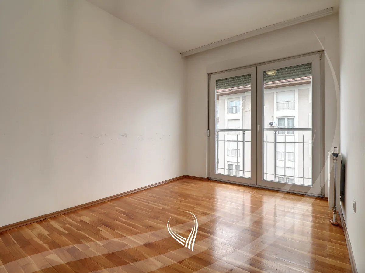Duplex 156m2 me qira në lagjen Kalabria – Emshir – Prishtina Stars