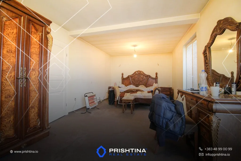 Shtepi ne #shitje 465m² + 5 ari ne Veternik 🏡✨