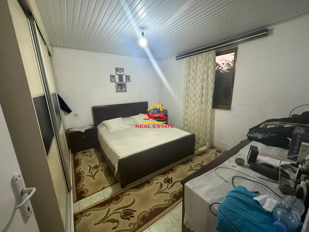 Shitet shtepi private + ambient biznesi ne delvine ,rusan