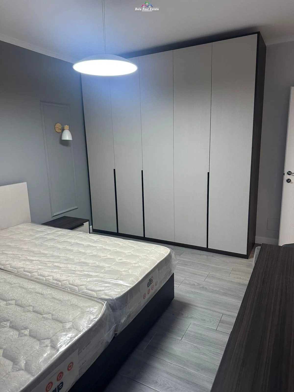 Apartament Me Qera 1+1 Tek Pazari i Ri (ID B211396) Tirane