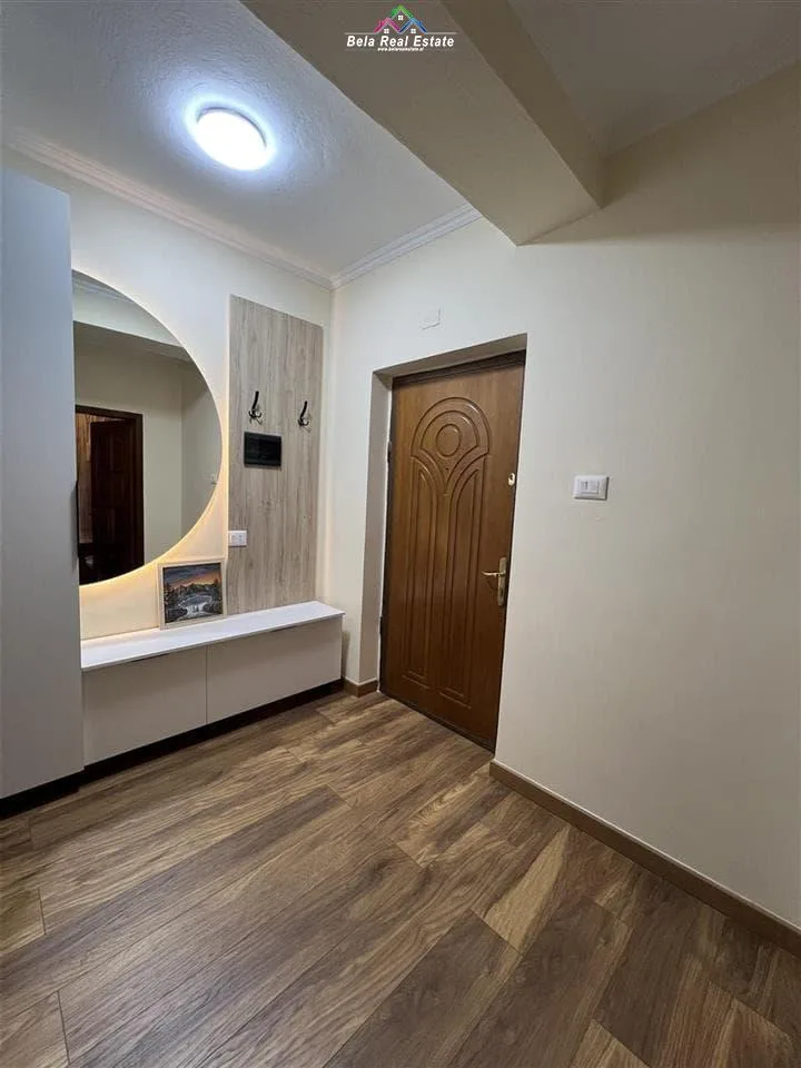 Apartament Me Qera 1+1 Tek Pazari i Ri (ID B2101045) Tirane