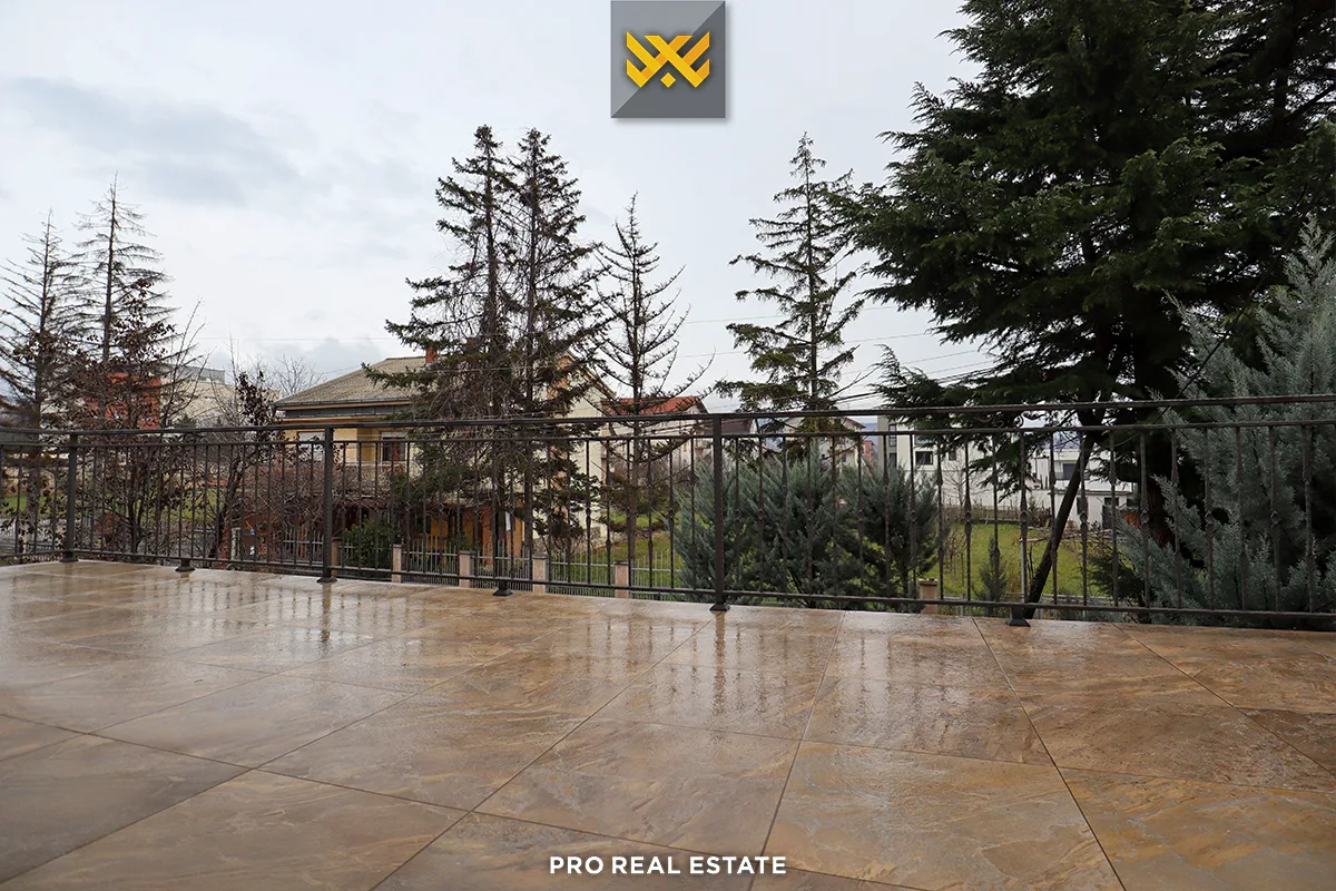 Shtëpi 227.08m² për #SHITJE në Hajvali