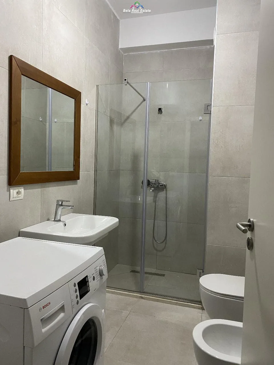 Apartament Me Qera 1+1 tek Ali Demi (ID B2101059) Tirane.