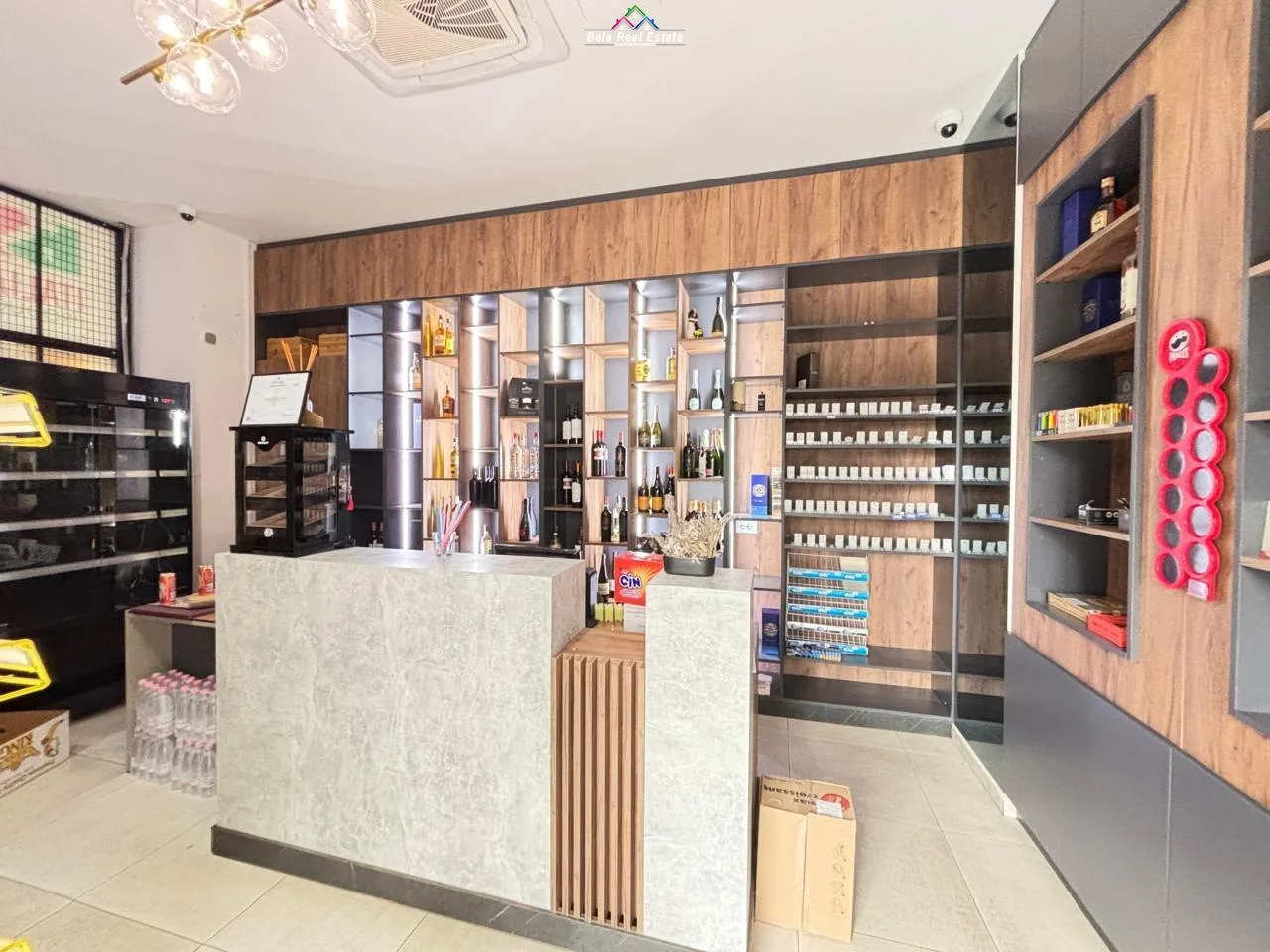 Dyqan Me Qera Fusha E Aviacionit (ID BD21789) Tirane
