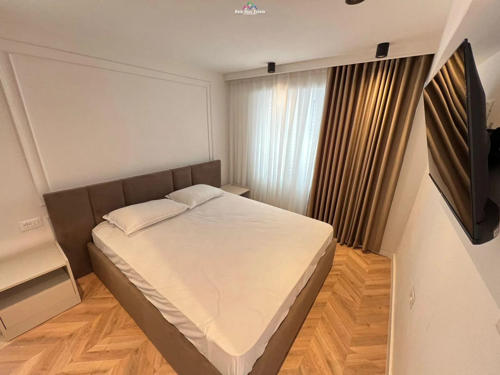 Vile Me Qera 2+1 prane Kompleksit Grand (ID BV22512) Tirane
