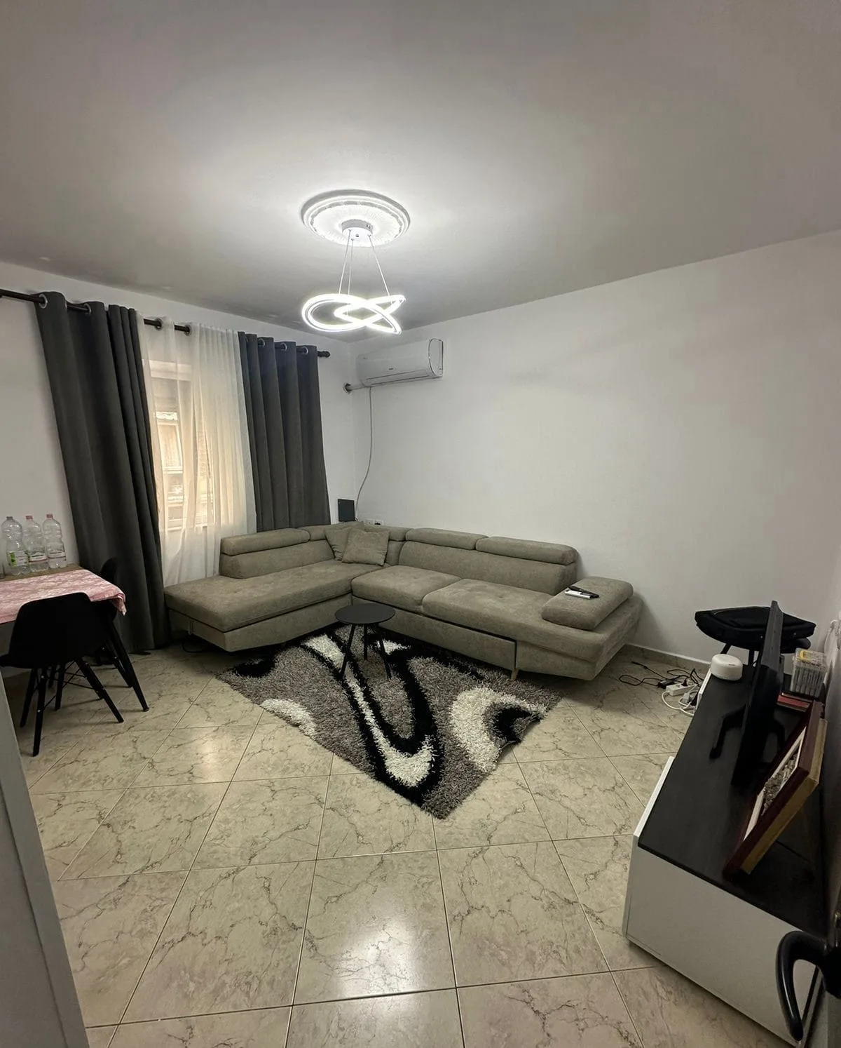 Apartament Me Qera 1+1 Tek Myslym Shyri (ID B211336) Tirane