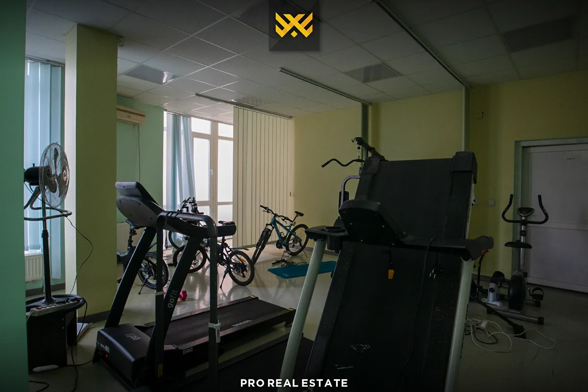 Shtëpi 600m² me #QIRA në Veternik