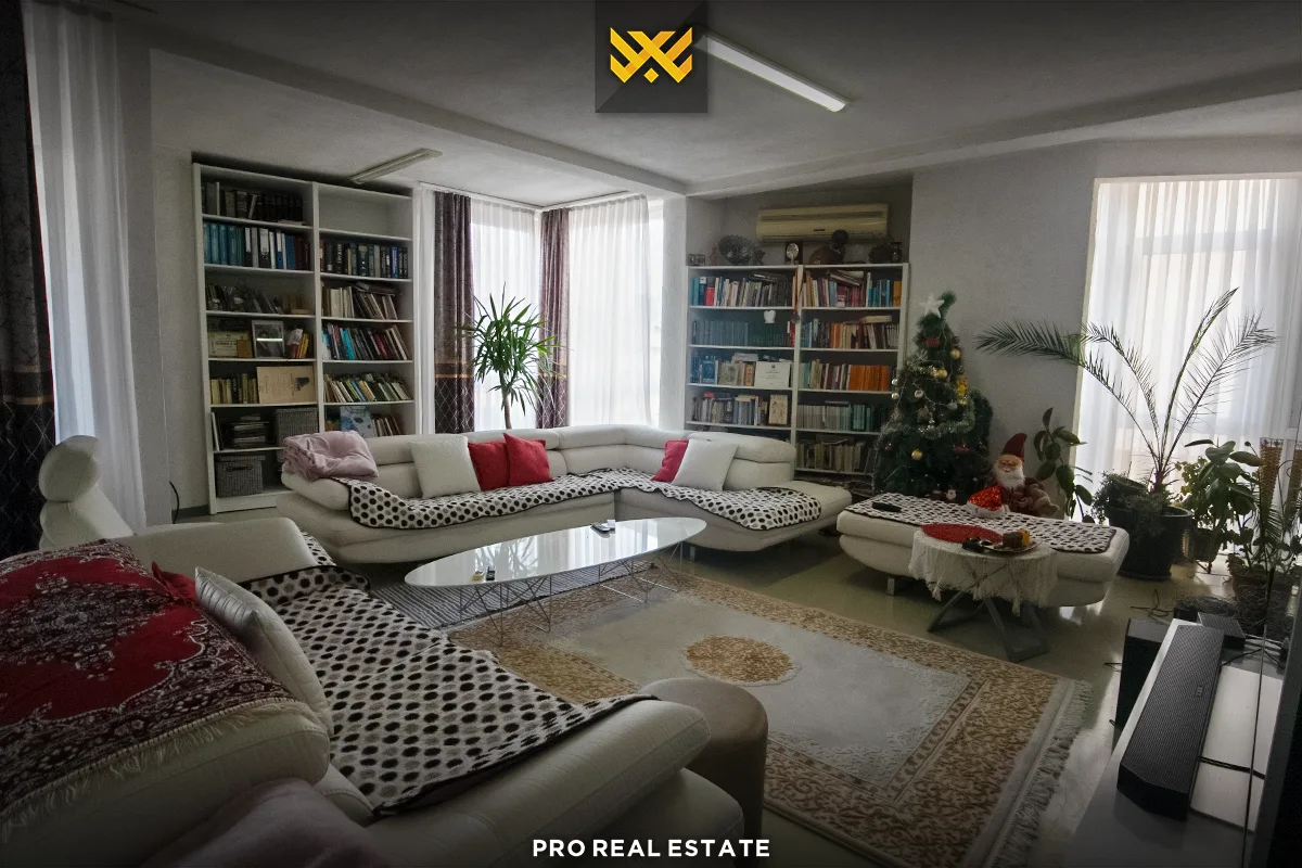 Shtëpi 600m² me #QIRA në Veternik