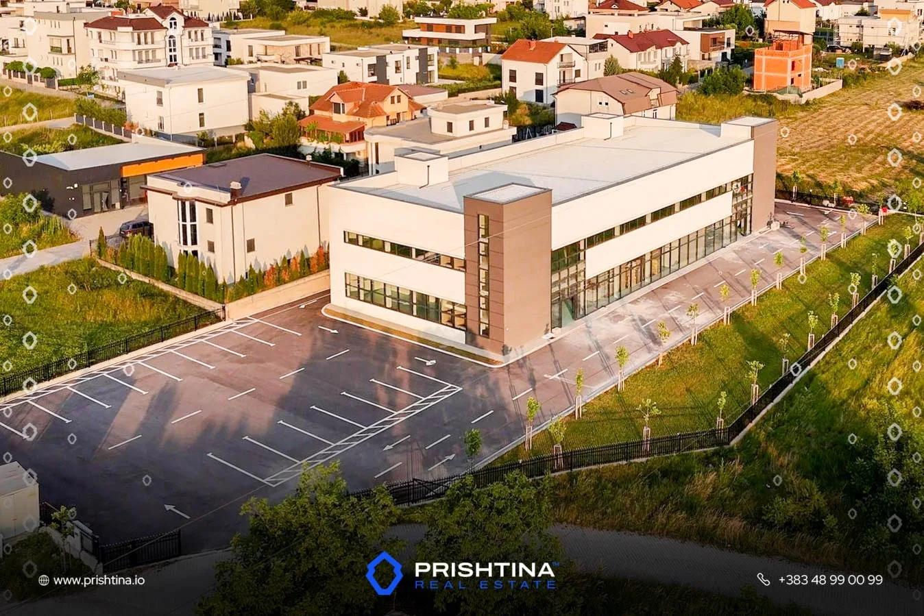 Objekt me qira 1780m² në Veternik
