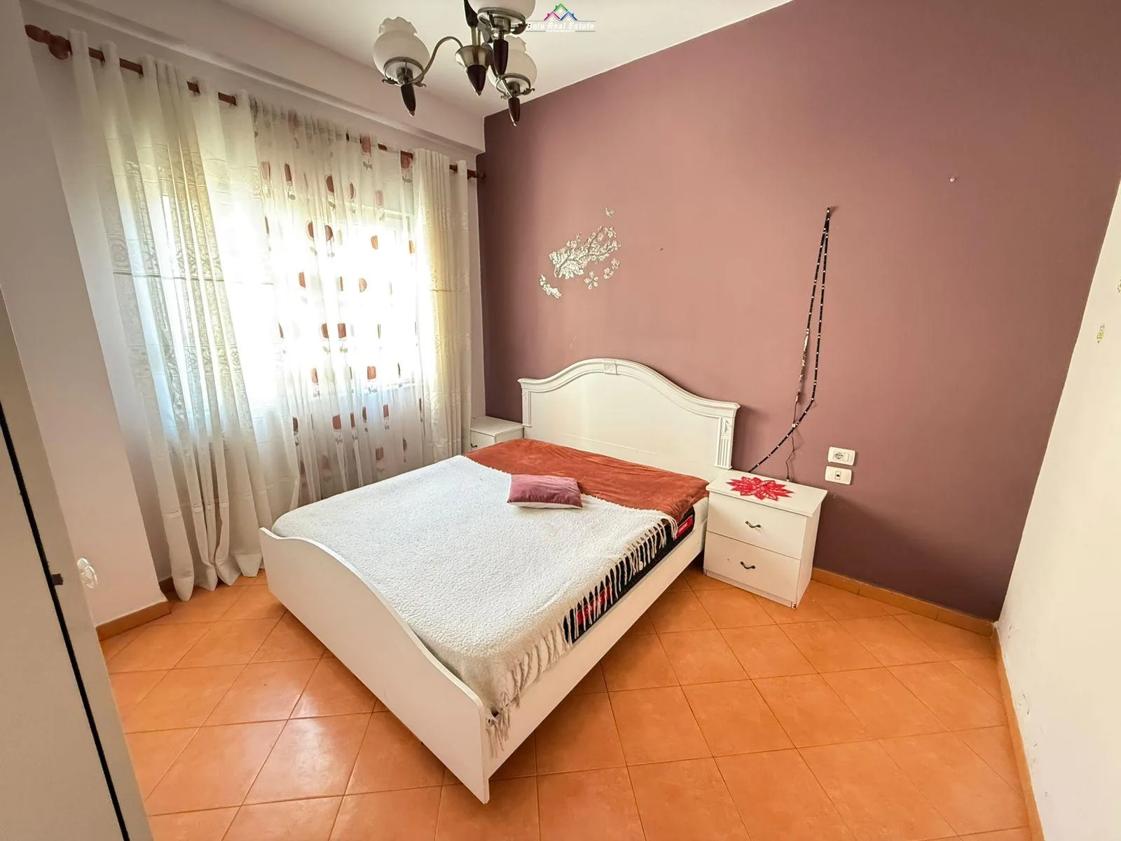 Apartament Me Qera 1+1 Tek Rruga e Elbasanit ( ID B2101566) Tirane