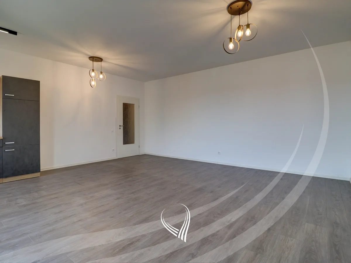 Zyre me 3 dhoma pune me qira në lagjen Prishtina e re - Prime City