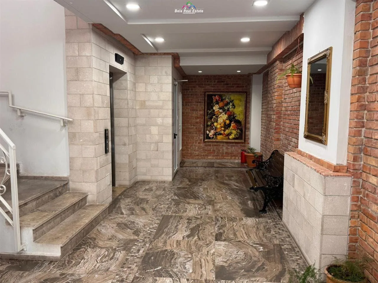 Zyre Me Qera prane Rruges se Elbasanit (ID BZ2691) Tirane