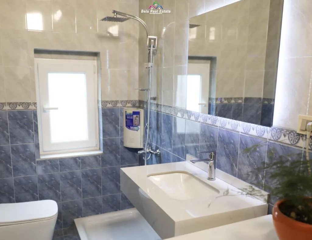 Zyre me Qera Tek Rruga e Kavajes (ID BZ2542) Tirane