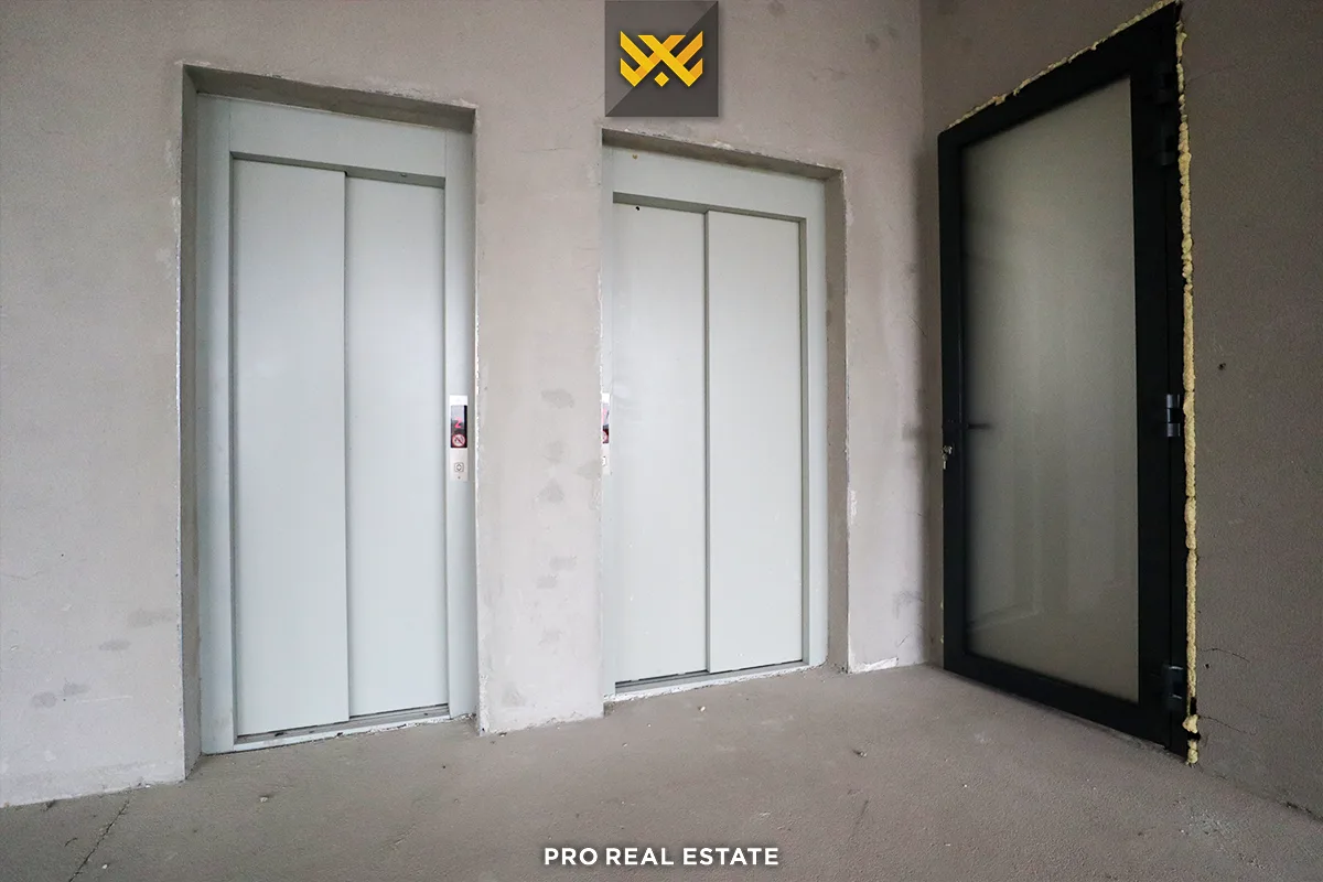 Lokal 490.33m² me #QIRA te Prishtina e Re