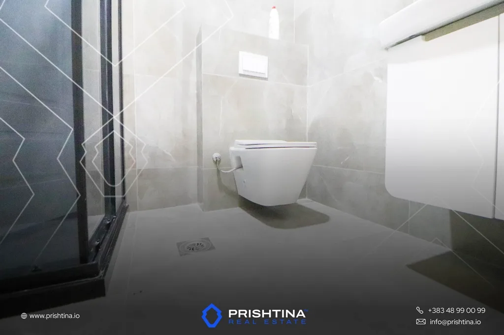 Zyre me qira 117m² te Rruga B