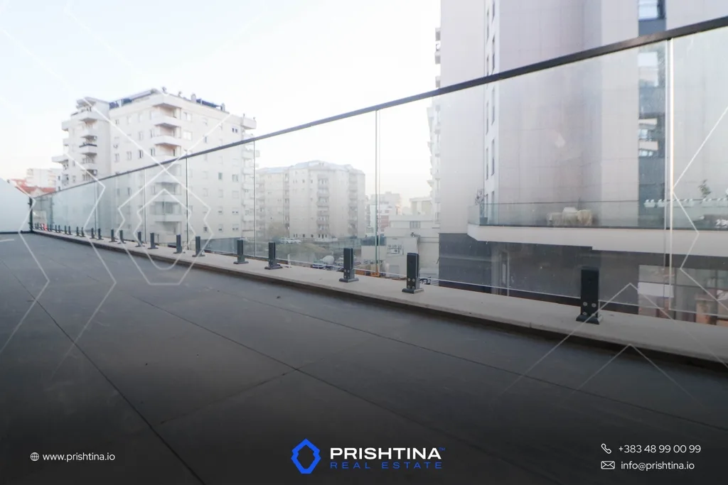 Zyre me qira 117m² te Rruga B