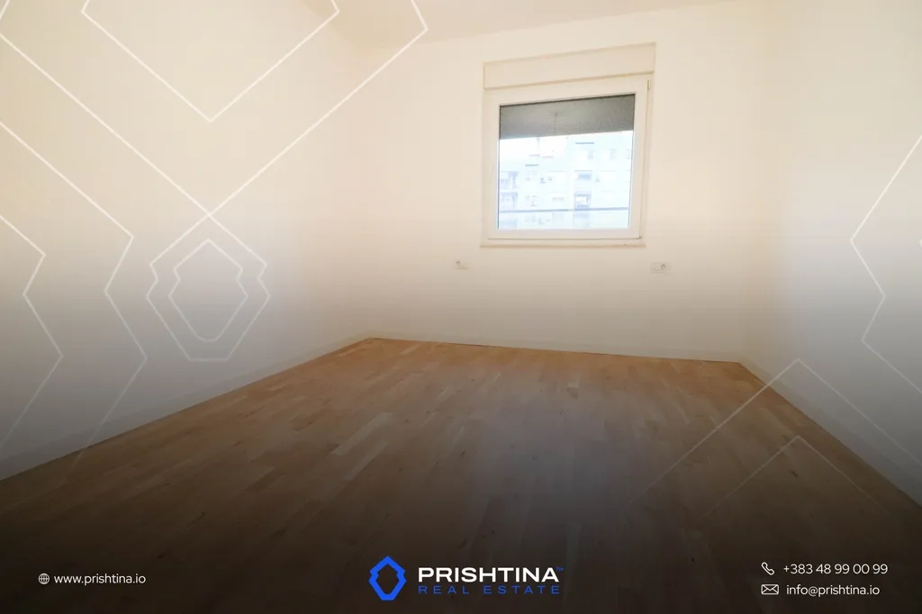 Zyre me qira 117m² te Rruga B