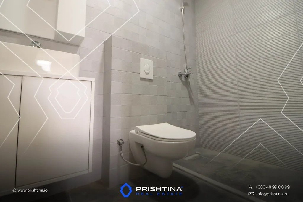 Banesë me qira 91.9m² te Rruga C