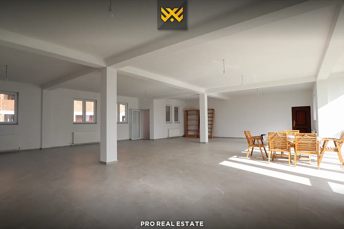 Lokal 160m² me #QIRA në Hajvali