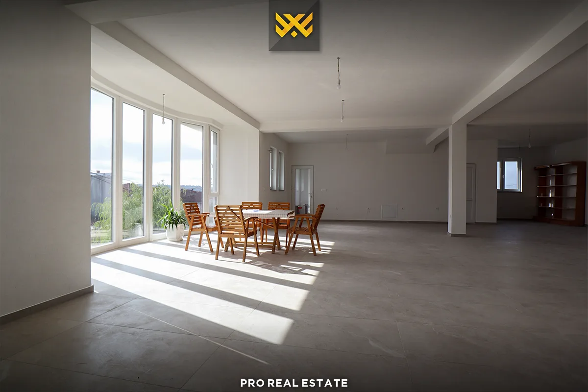 Lokal 160m² me #QIRA në Hajvali