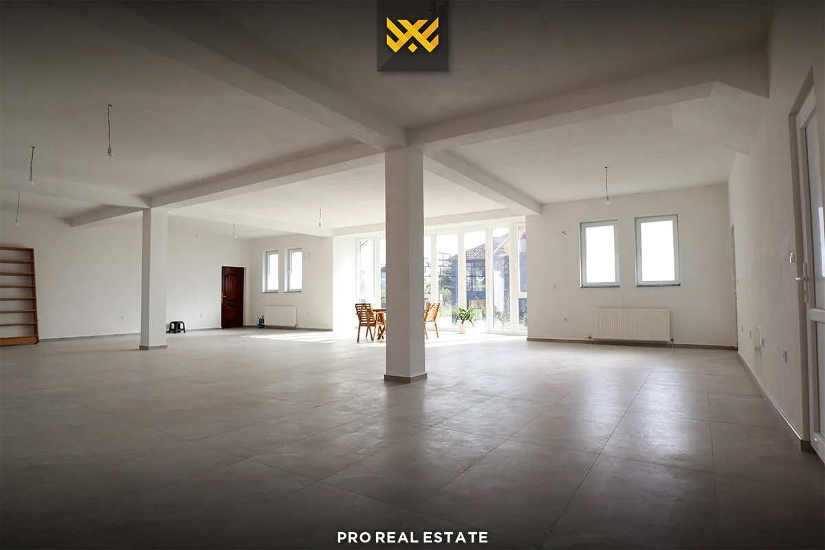 Lokal 160m² me #QIRA në Hajvali